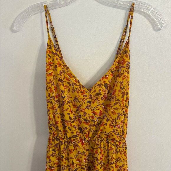 JustFab Floral Wrap Maxi Dress in Yellow with Crossed Spaghetti Straps Sz Medium - Picture 2 of 9